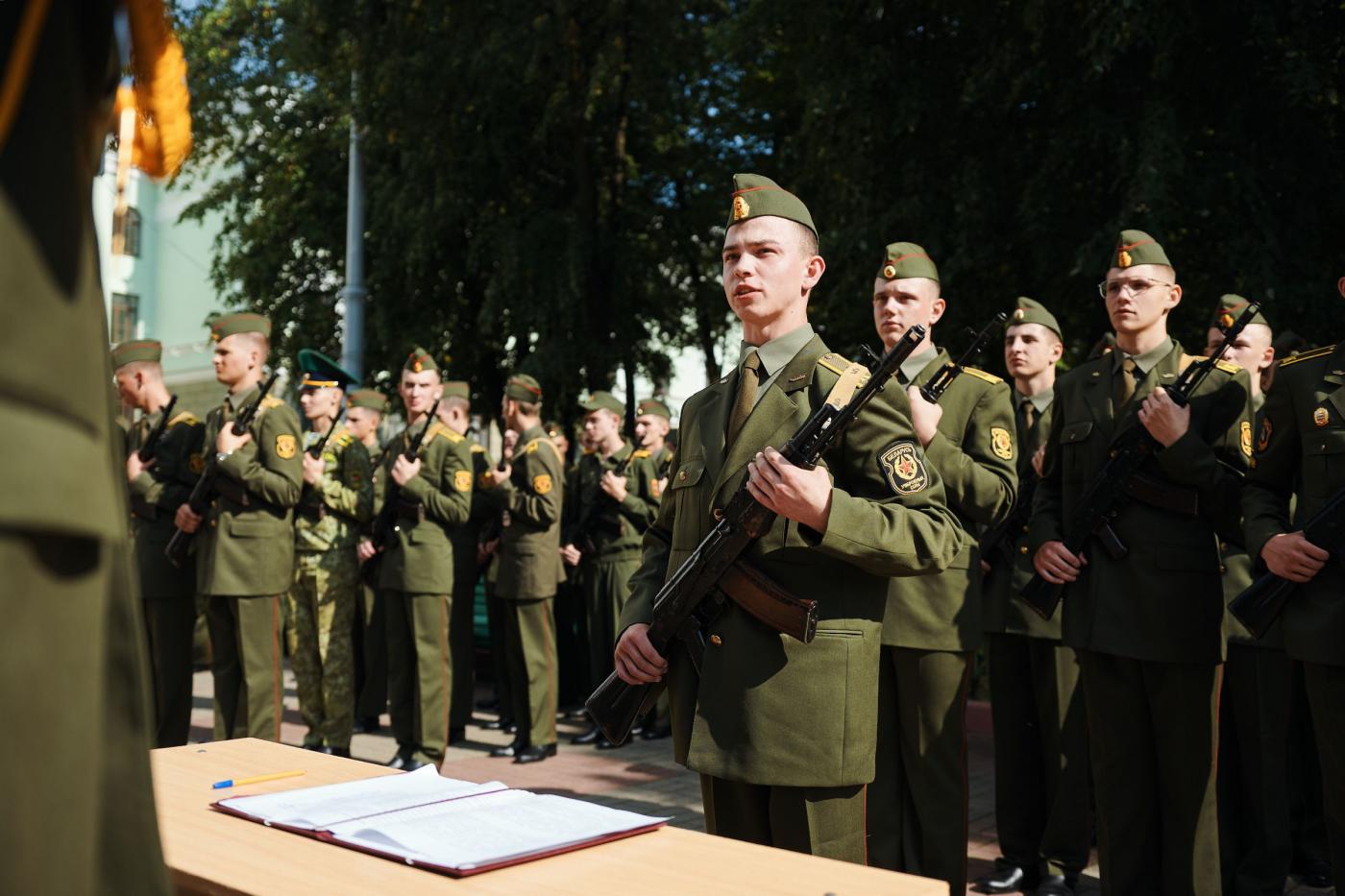 Курсанты военно-технического факультета приняли присягу